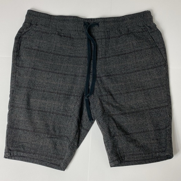 PacSun Dress Plaid Shorts size Large - Picture 2 of 7